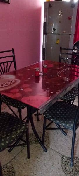 Dining Table with 4 chair 0