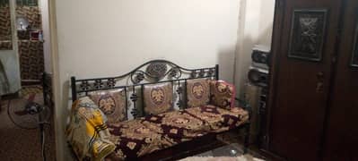Flat In Gulistan-E-Jauhar - Block 18 Sized 350 Square Feet Is Available 0