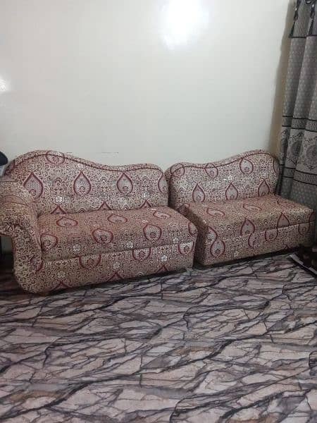 2 sofas condition 10 / 10 2