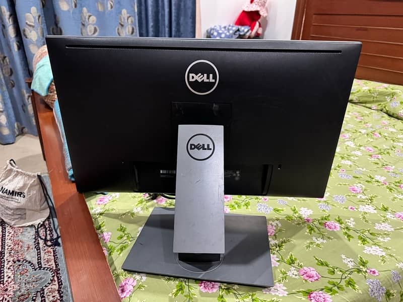 Dell 27 inch 2K Monitor U2715HC 6