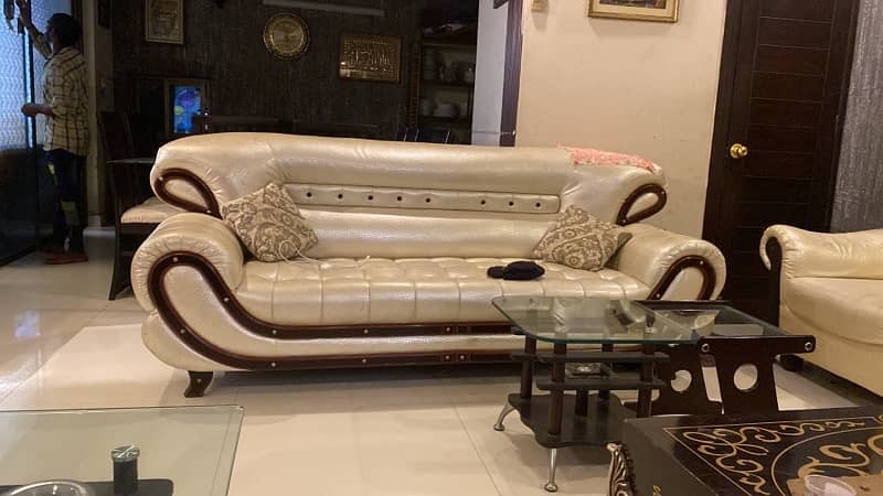 7 seater sofa set and two king chair for sale like new 1