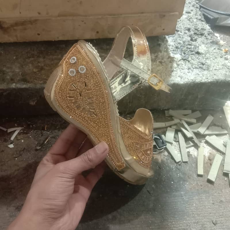 ladies sandal 2