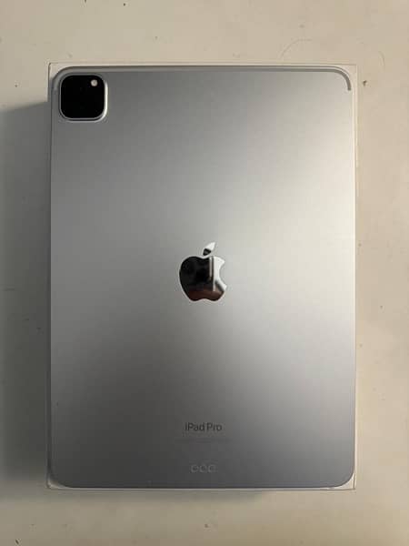 iPad Pro 4 (M2 Chip) | 128GB | With Apple Pencil 6