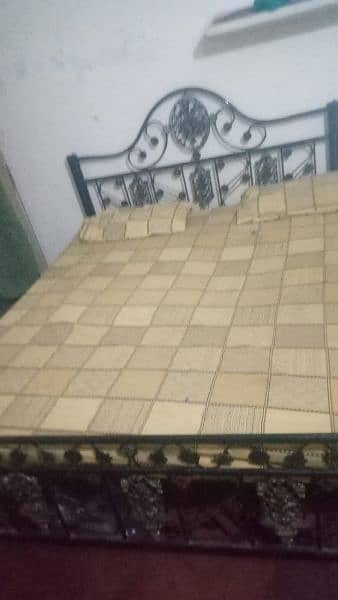 (Iron Double Bed With Mattress For Sale. ) 4
