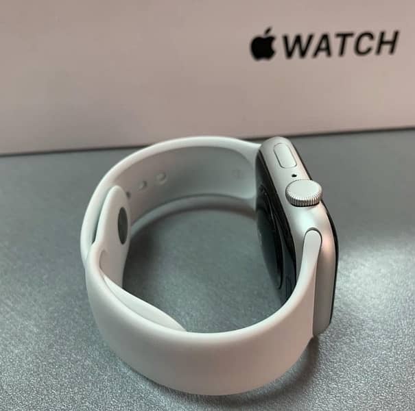 apple watch se 44mm gps 1