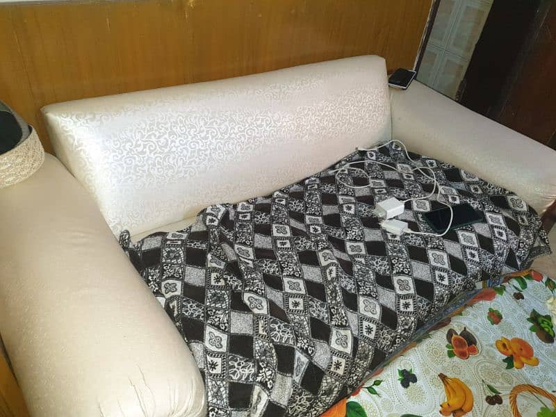 sofas set for sell new condition 2
