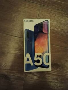 Samsung A50 box available 0