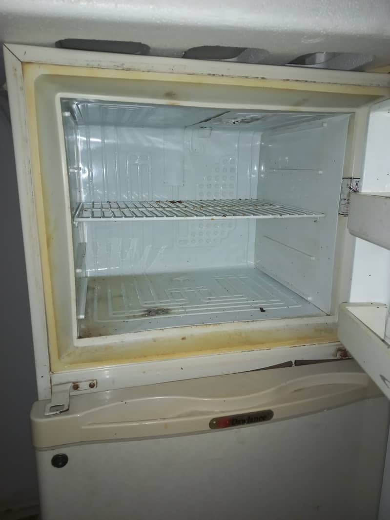 Dawlence Refrigerator For Sale 1