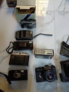 Vintage Cameras available for sale at throwaway price 0