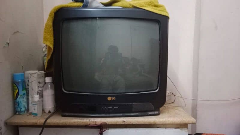 LG TV for sale 03320128211 1