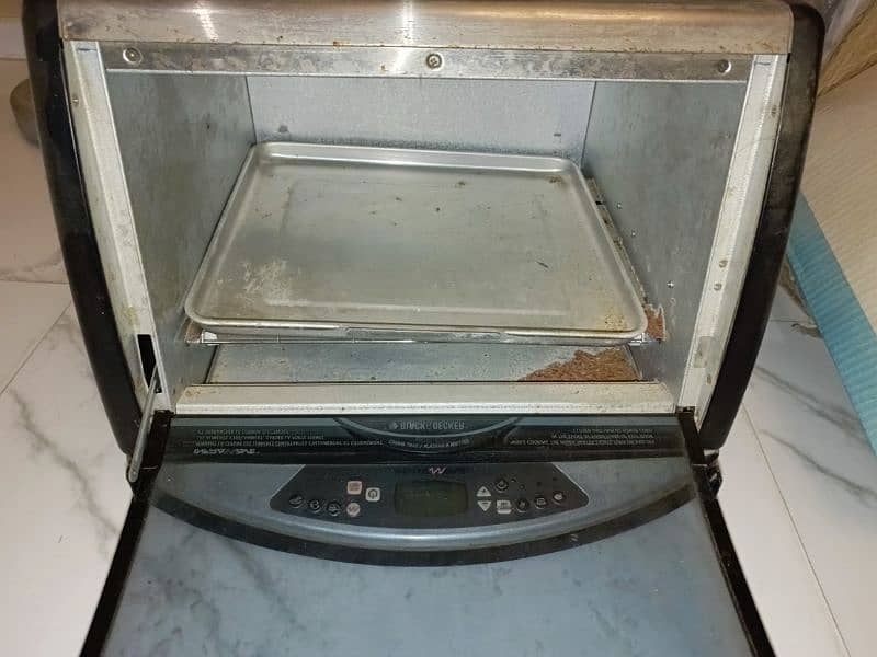 Black&decker oven, tefal airfyer, bigboss available @ throwaway price 1