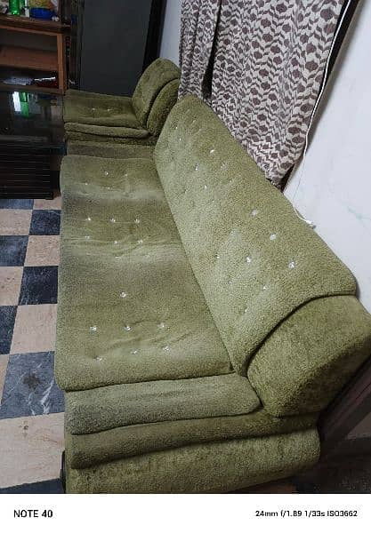 selling sofa 3