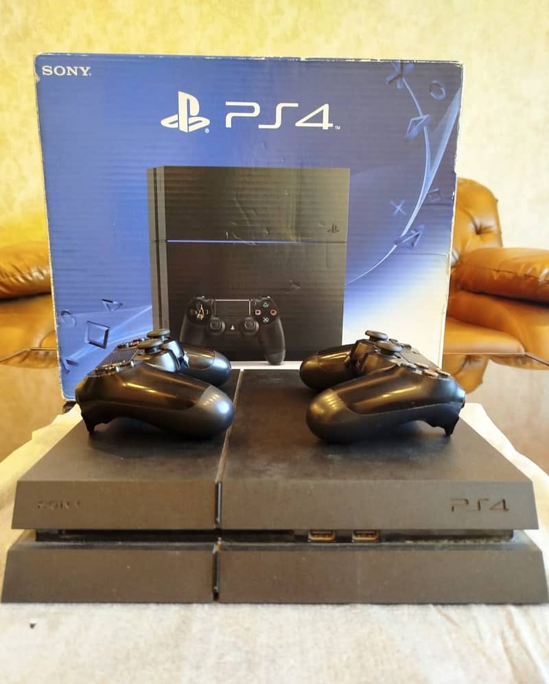 Play station PS4 with dual controller 2