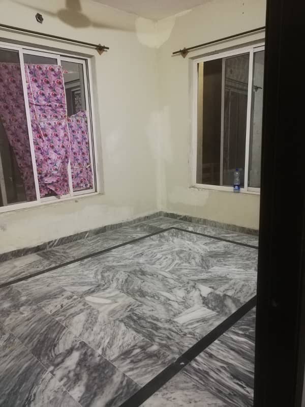 One bed flat Available for rent in Kuri road Newmal Islamabad 1