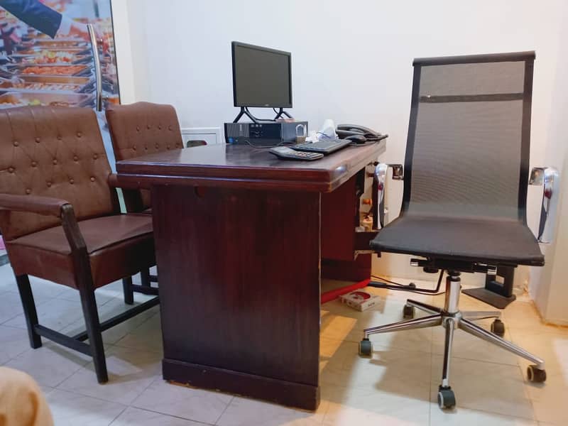 Office Furniture for sale in Karachi 1