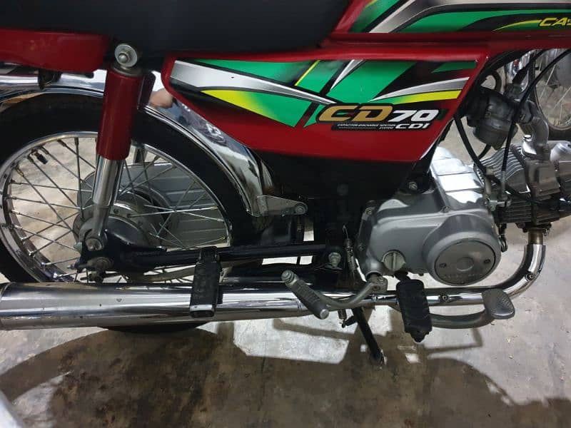 honda cd 70 2022 with golden number 3