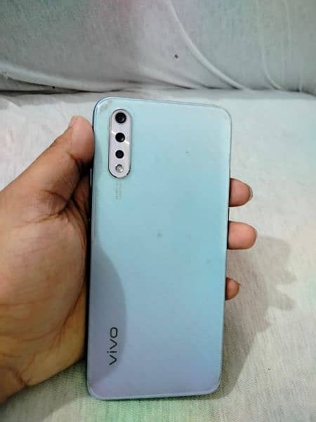 Vivo s1 3