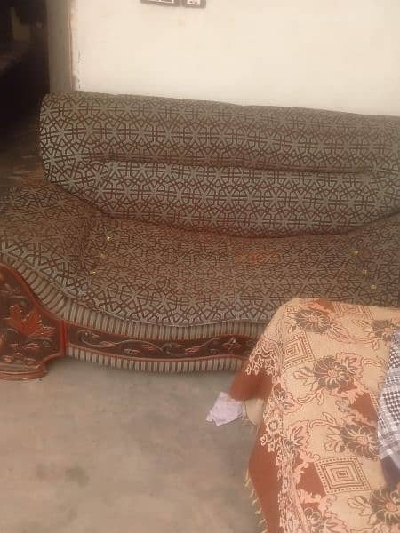 good condition 3 pcs sofa sat jis Bie ny Lani hn kam price ma hn rapta 0