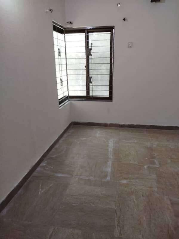 Rahman Garden Close To Avenue Mall 5.5 Marla House For Sale 3 Bedrooms Gated Community 3