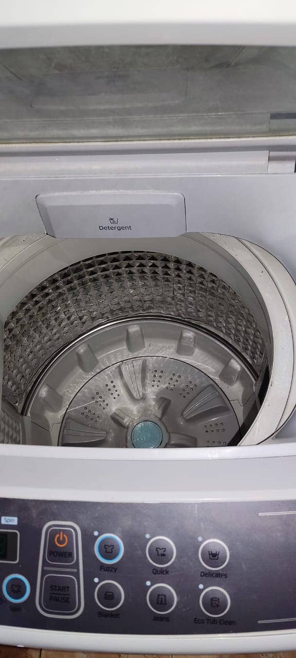 Samsung automatic washing machine WA 70H4000SG 3
