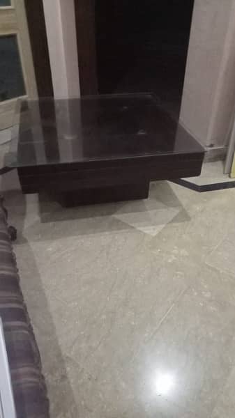 centre tables with 2 side tables with glass 1