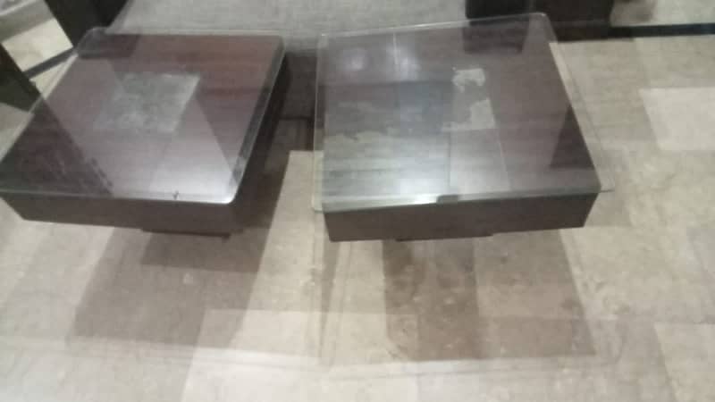 centre tables with 2 side tables with glass 2