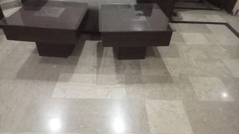 centre tables with 2 side tables with glass 3
