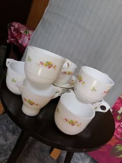 imported Malamine Tea Set in Good condition
