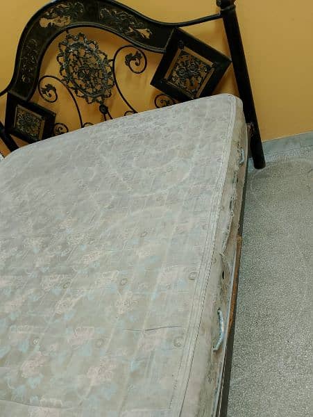 Double bed with spring mattress 03220400442 5