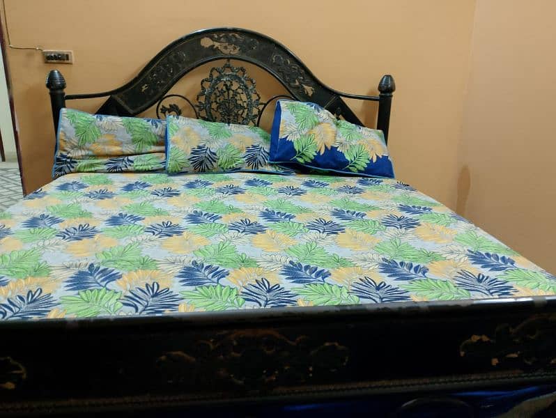 Double bed with spring mattress 03220400442 6