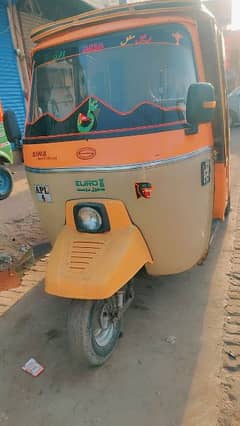 Auto rickshaw Siwa