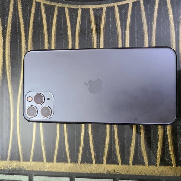 IPhone 11 Pro Max 256 PTA Approved 4