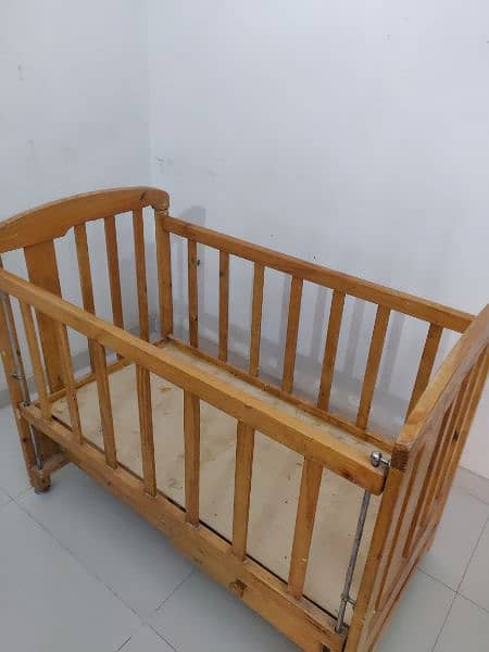 Toddler's Crib 8