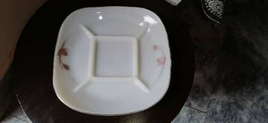Dry Fruit or Salad Serving Dish in Good Condition 0