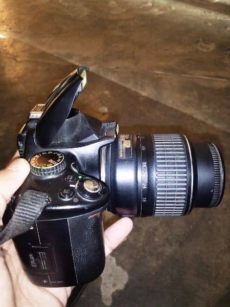 Nikon D5000 DSLR Camera 2