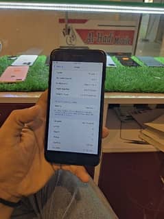 i phone 7 plus Black color 9/10 condition Pta Approved 128GB