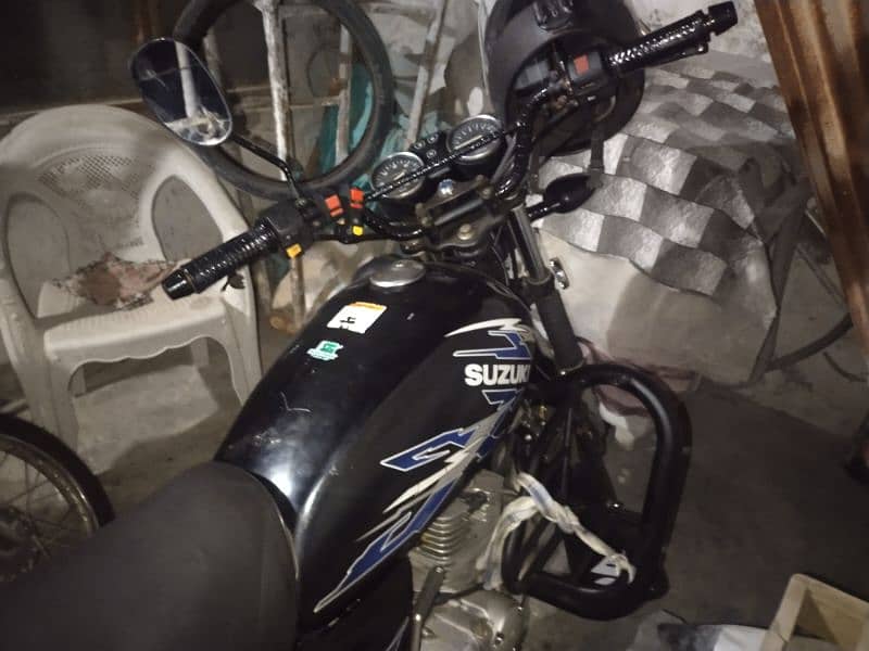 Suzuki 150 SE For Sale 6