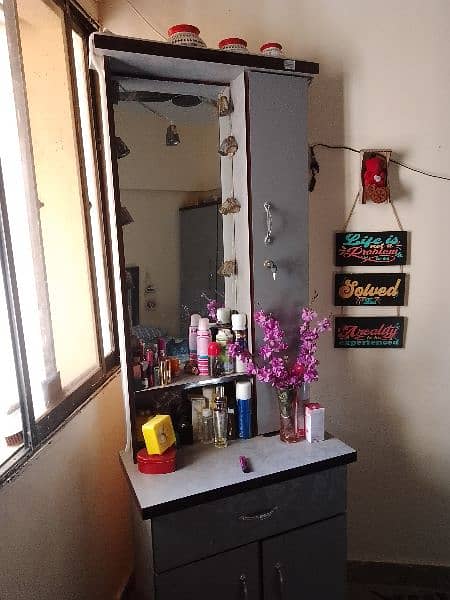 dressing table with 220 blue neon light 1