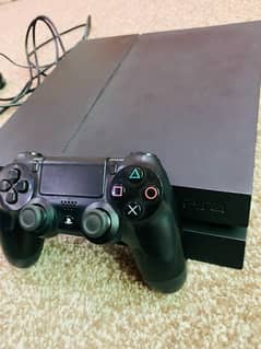 ps4 fat 500gb 10/10 with orignol controller and accesries