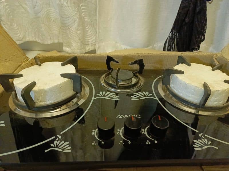 Brand new 3 burner glass stove For Sale 0