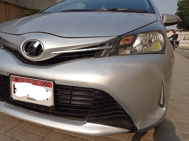 Toyota Vitz 2014 4