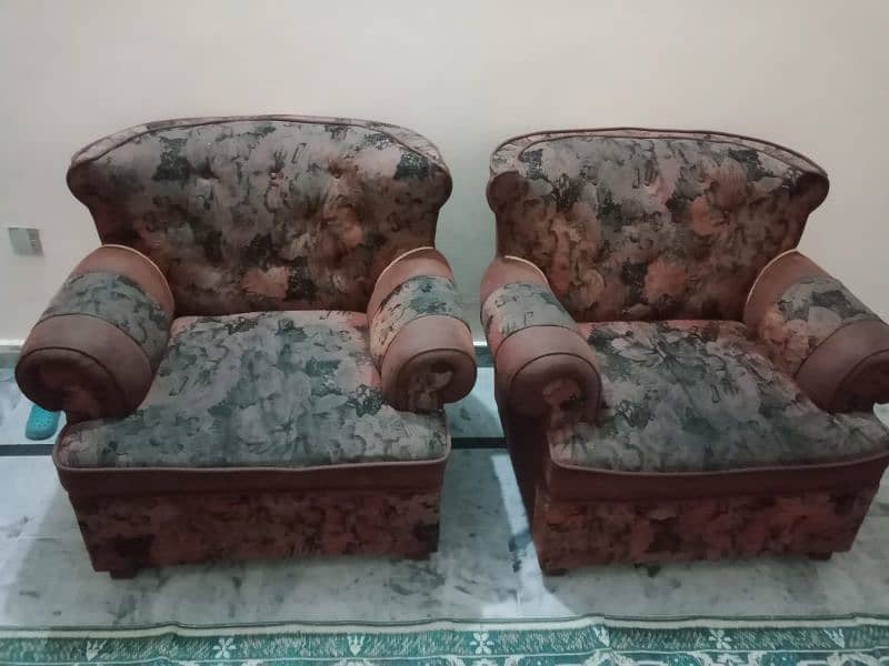 5 Seater Sofa Set in Beautiful design 1