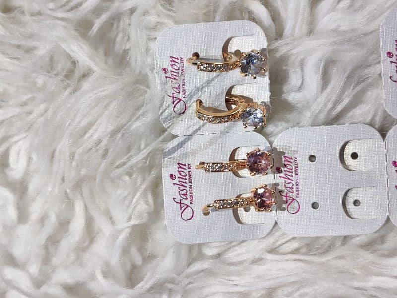 Brand New Women earrings 3