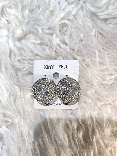 Brand New Women earrings 16