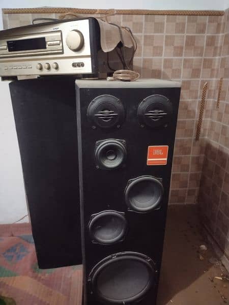 Amp or speaker 2