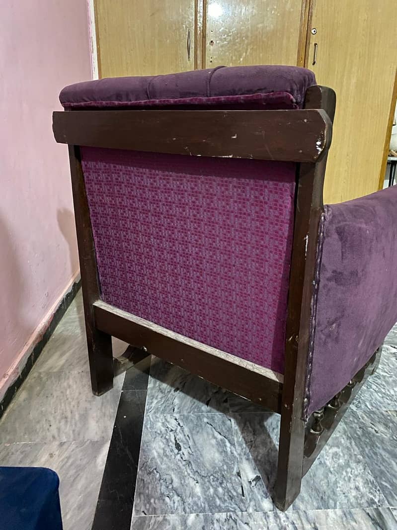 5 seater velvet sofa, Purple in colour 4