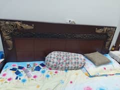 Double Bed with Dressing and Metters