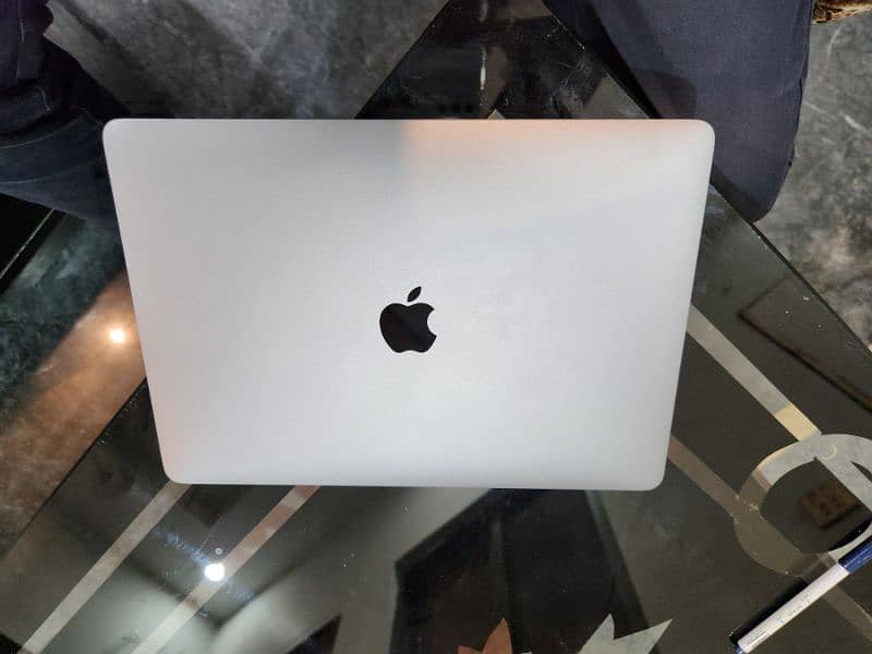 macbook pro 2017 touch bar 2