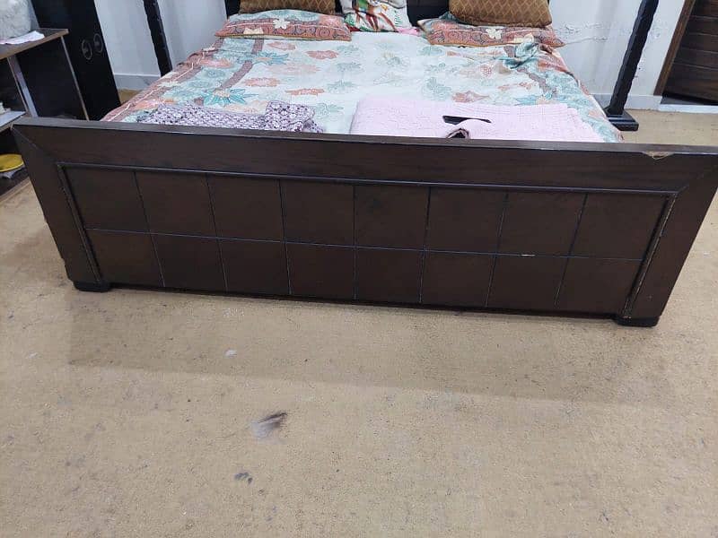 Double Bed With Mirror and Metters 2