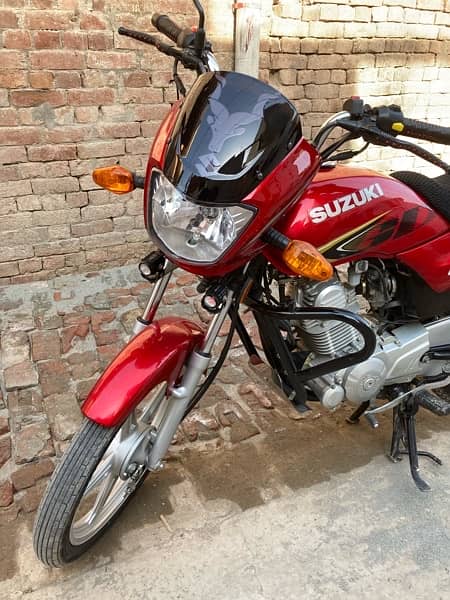 Suzuki 110 Bike 10/10 condition Available 03061644013 5